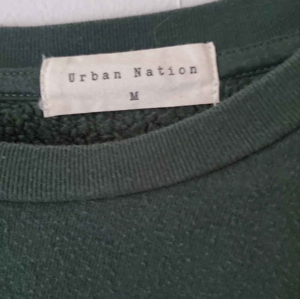Sweater - Picture 4 of 4